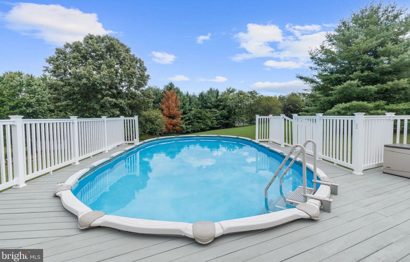 7241 Glenridge Dr, Mount Airy MD  21771-7242 exterior