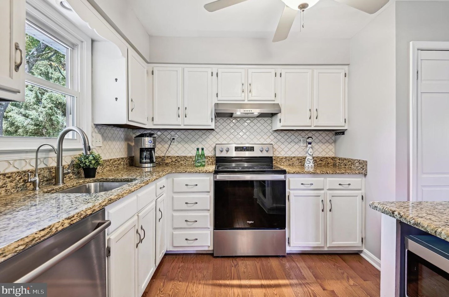 5156 Perry Rd, Mount Airy MD 21771-8828 exterior