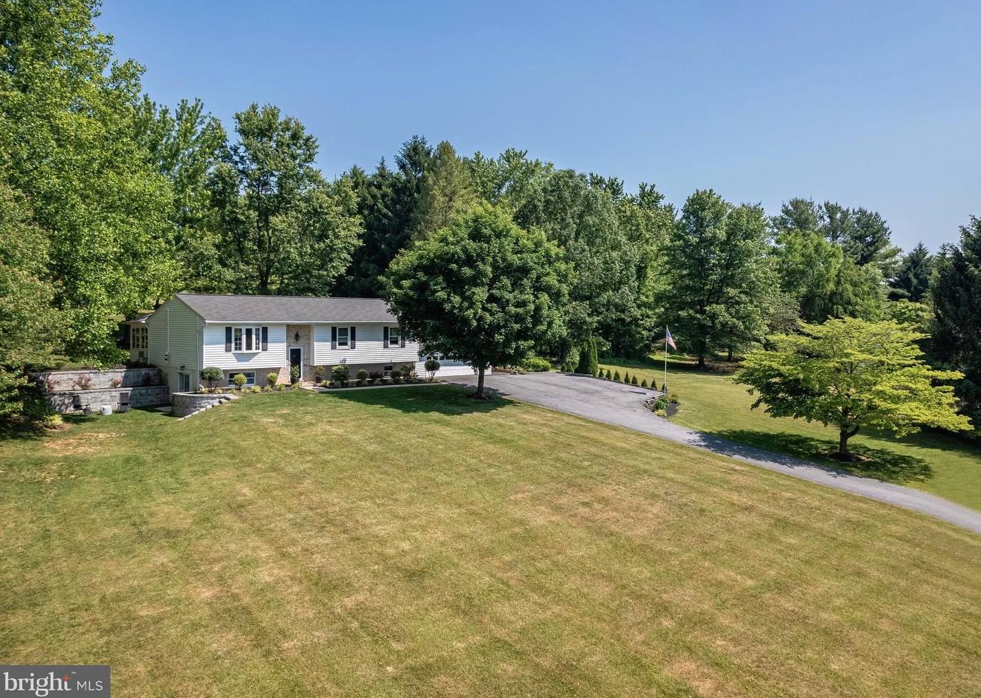 5156 Perry Rd, Mount Airy MD 21771-8828 exterior