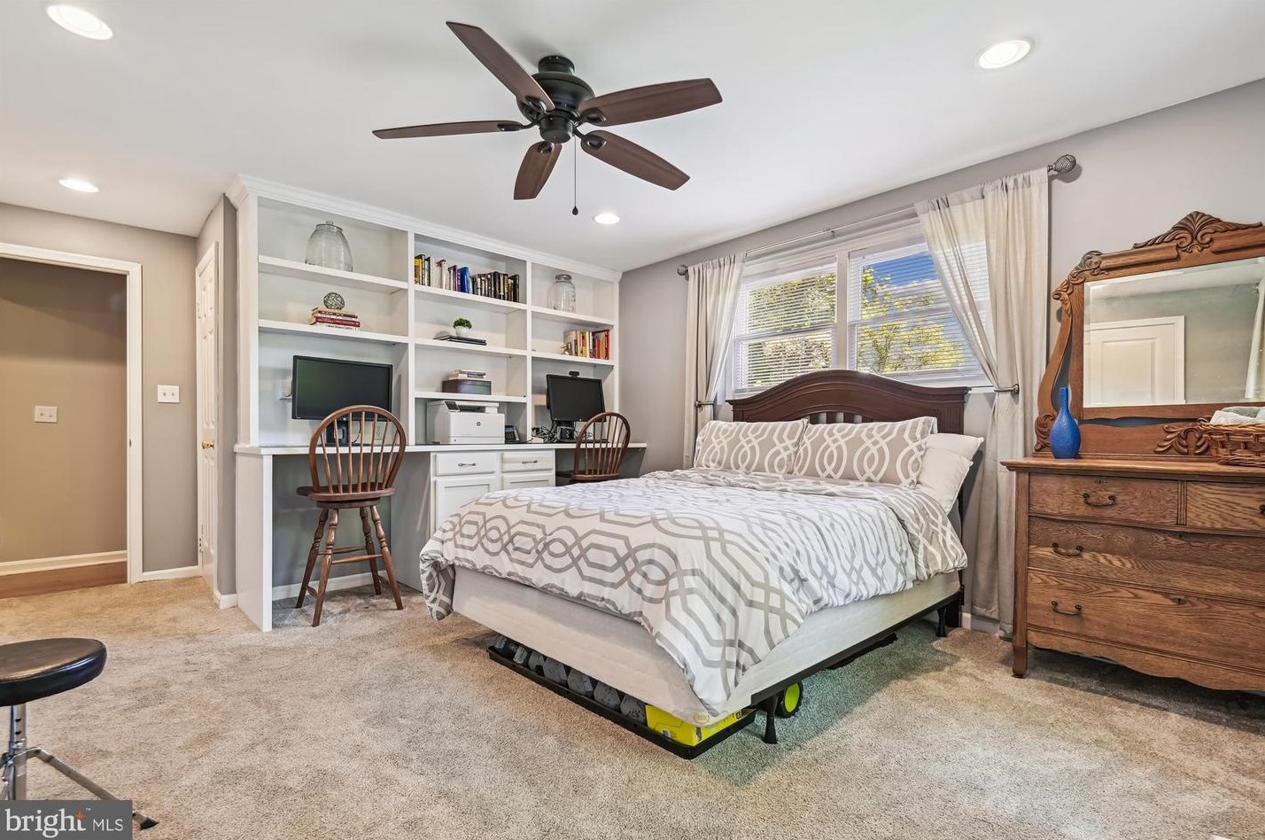 5156 Perry Rd, Mount Airy MD 21771-8828 exterior