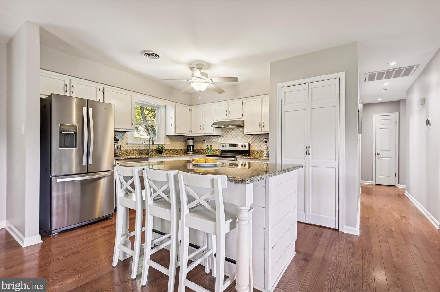 5156 Perry Rd, Mount Airy MD 21771-8828 exterior