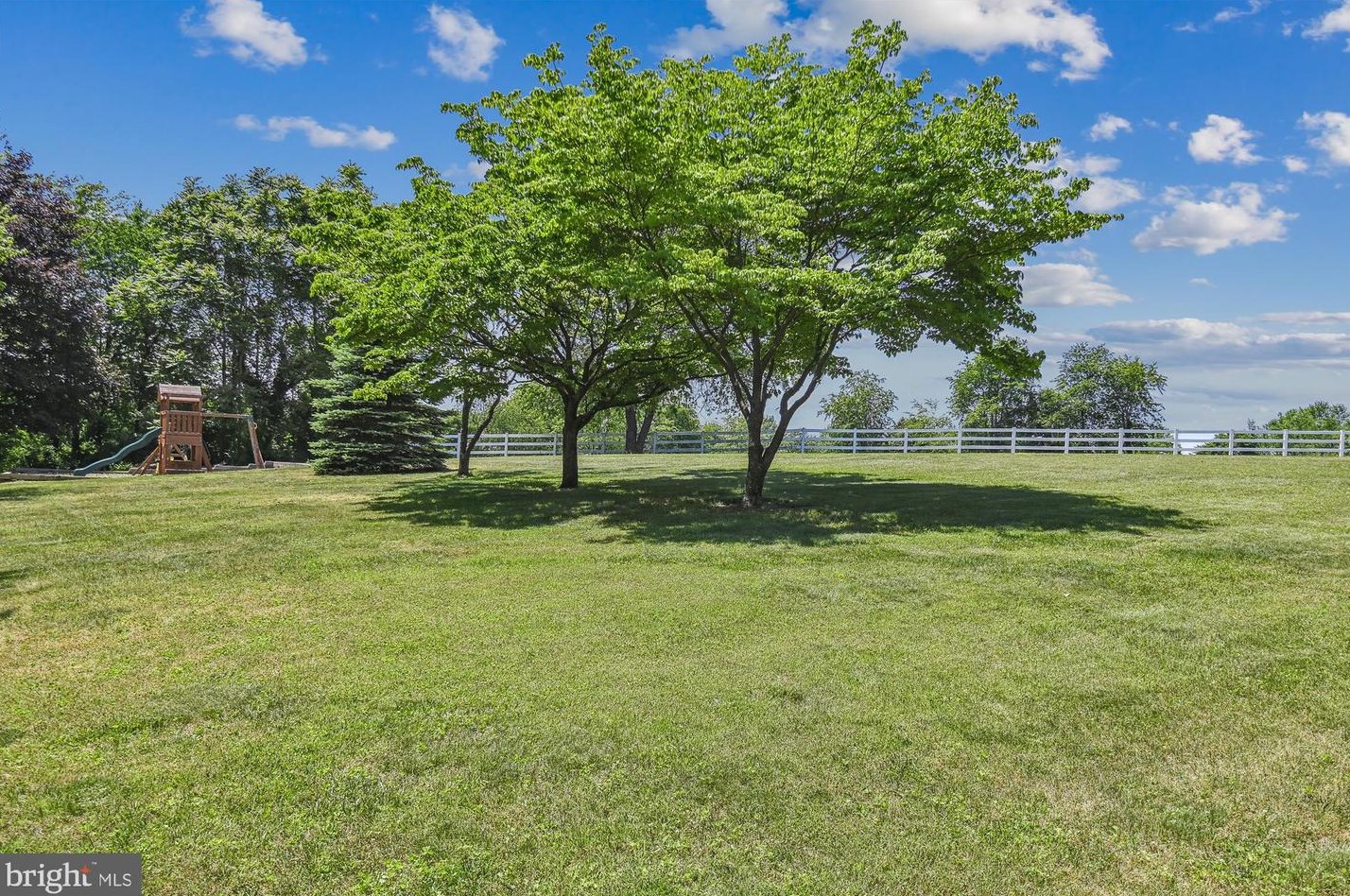 5156 Perry Rd, Mount Airy MD 21771-8828 exterior