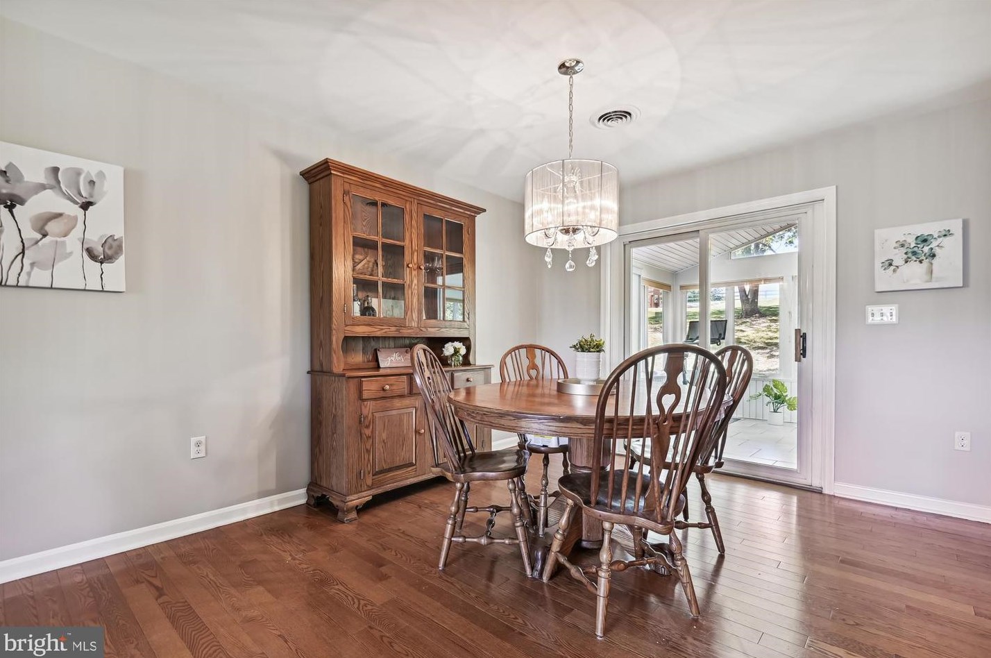 5156 Perry Rd, Mount Airy MD 21771-8828 exterior