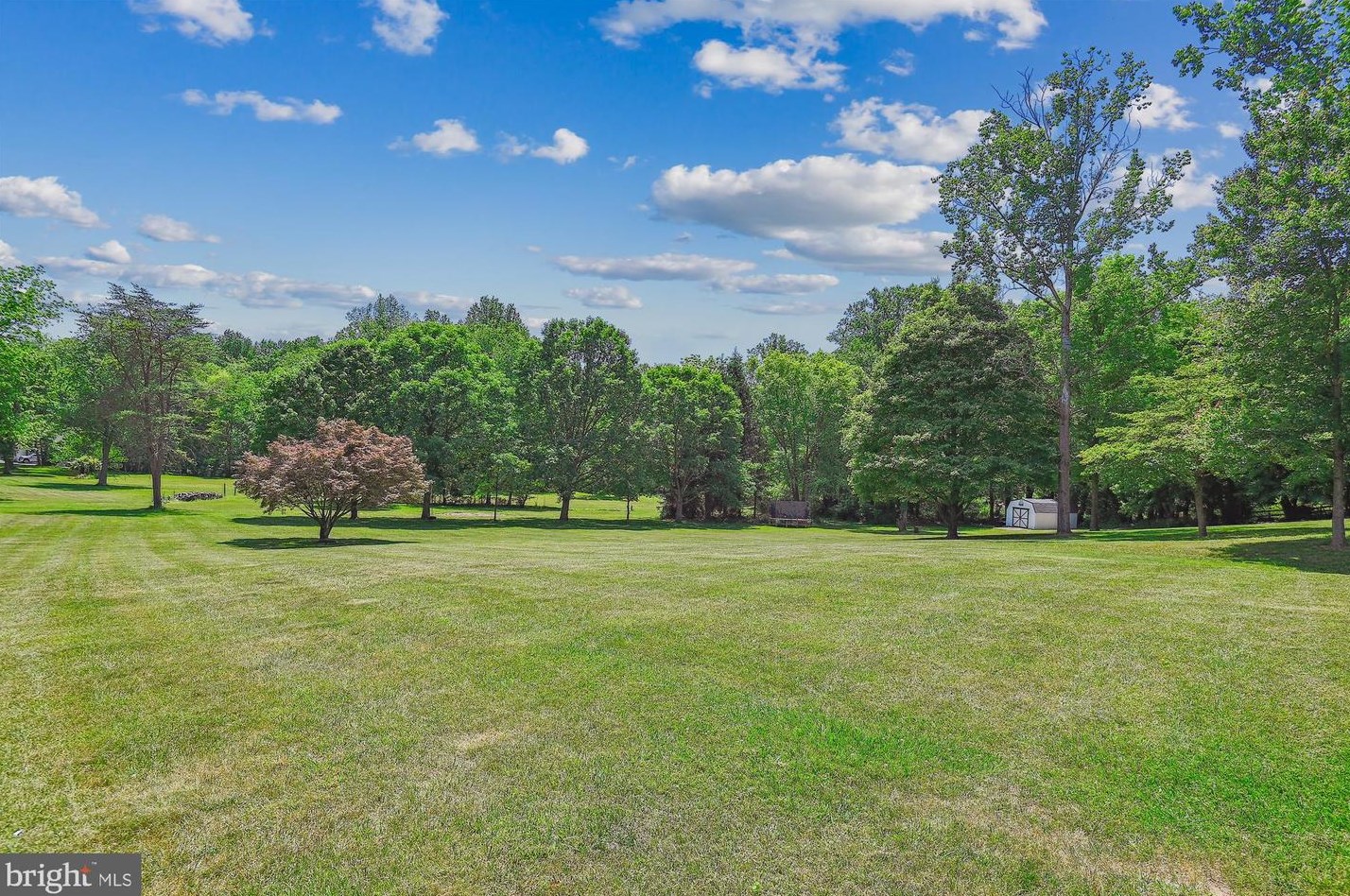 5156 Perry Rd, Mount Airy MD 21771-8828 exterior