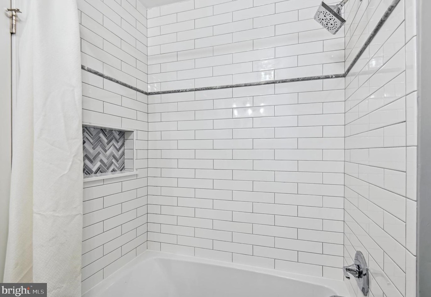 5156 Perry Rd, Mount Airy MD 21771-8828 exterior