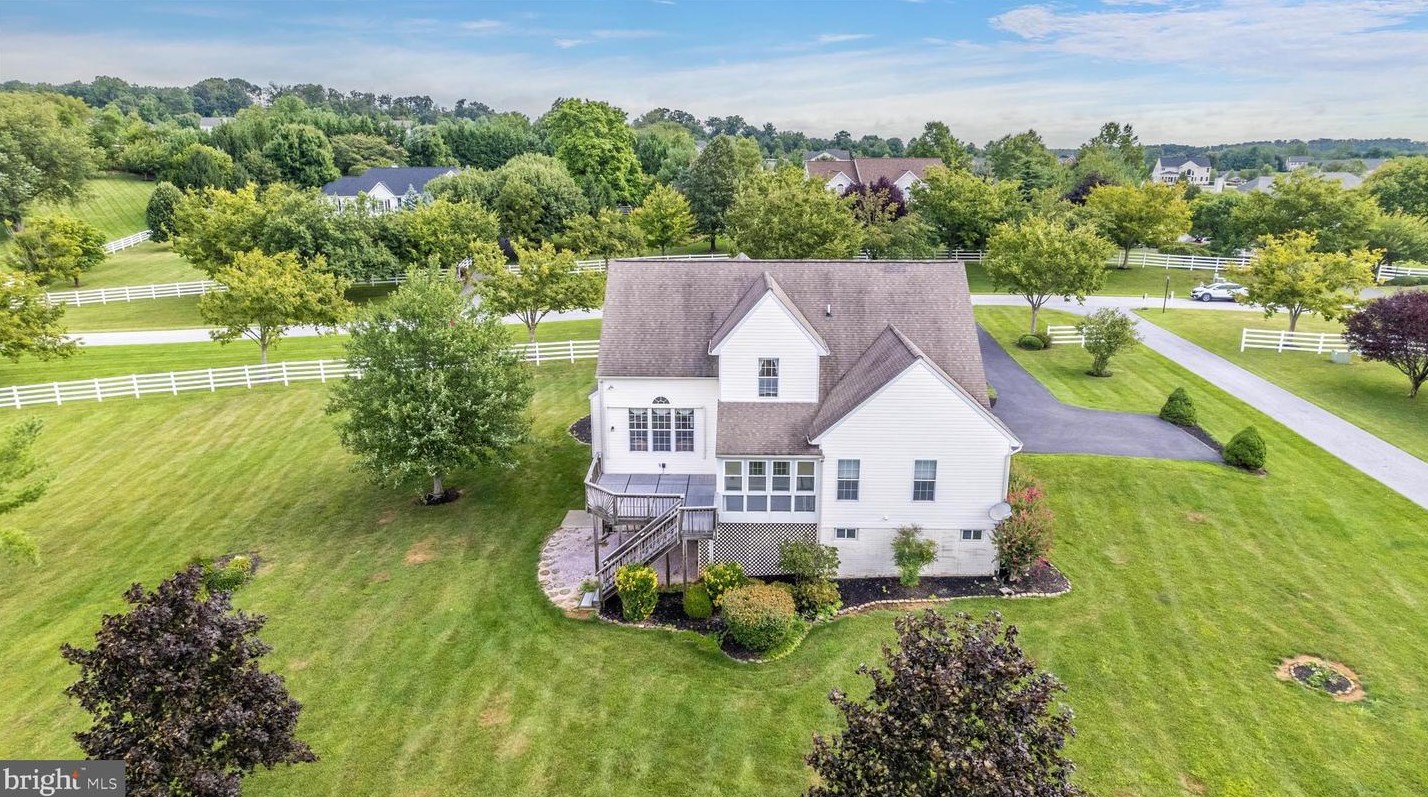 3185 Jupiter Island Ct, Mount Airy MD 21771-8070 exterior