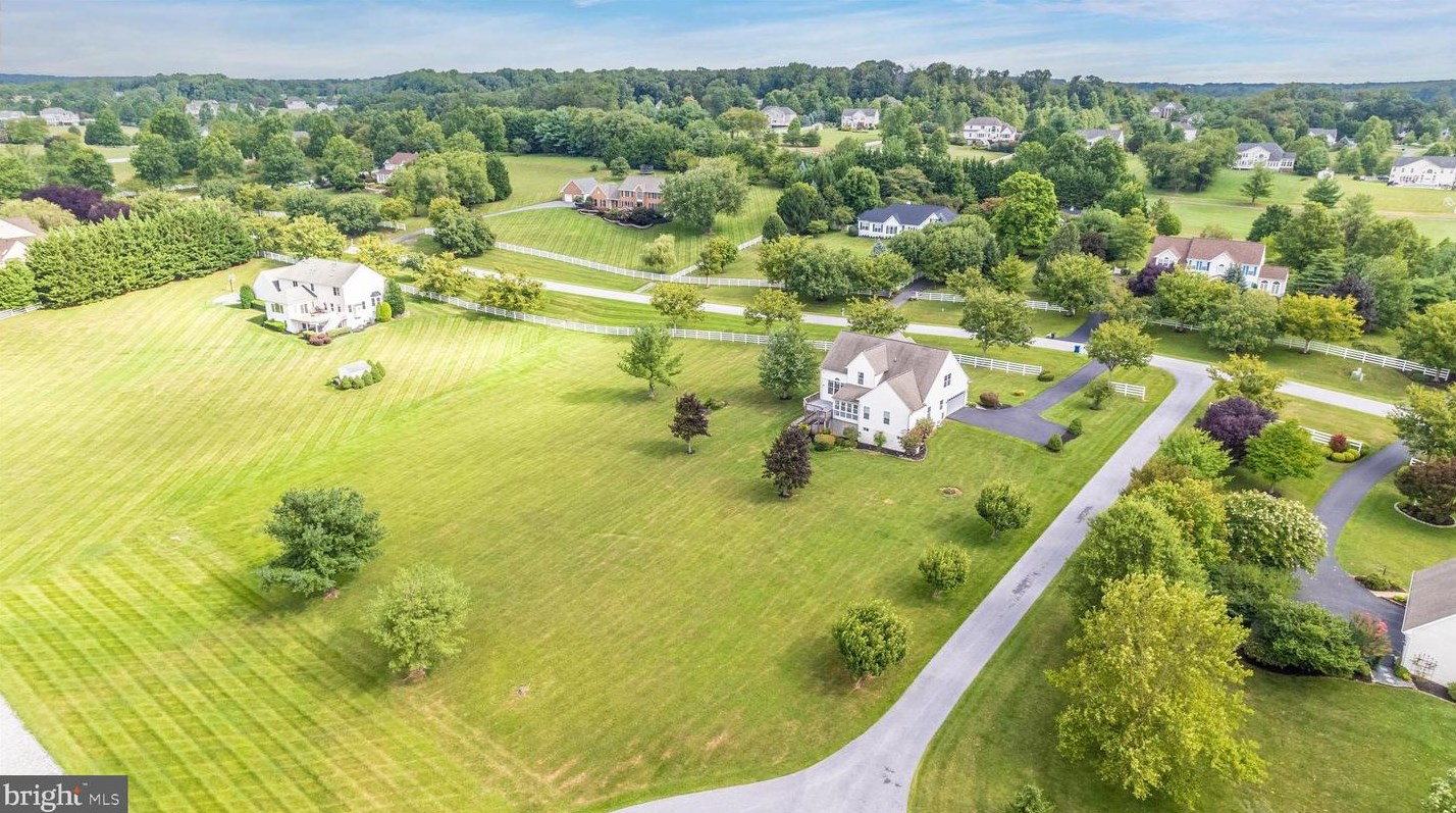 3185 Jupiter Island Ct, Mount Airy MD 21771-8070 exterior