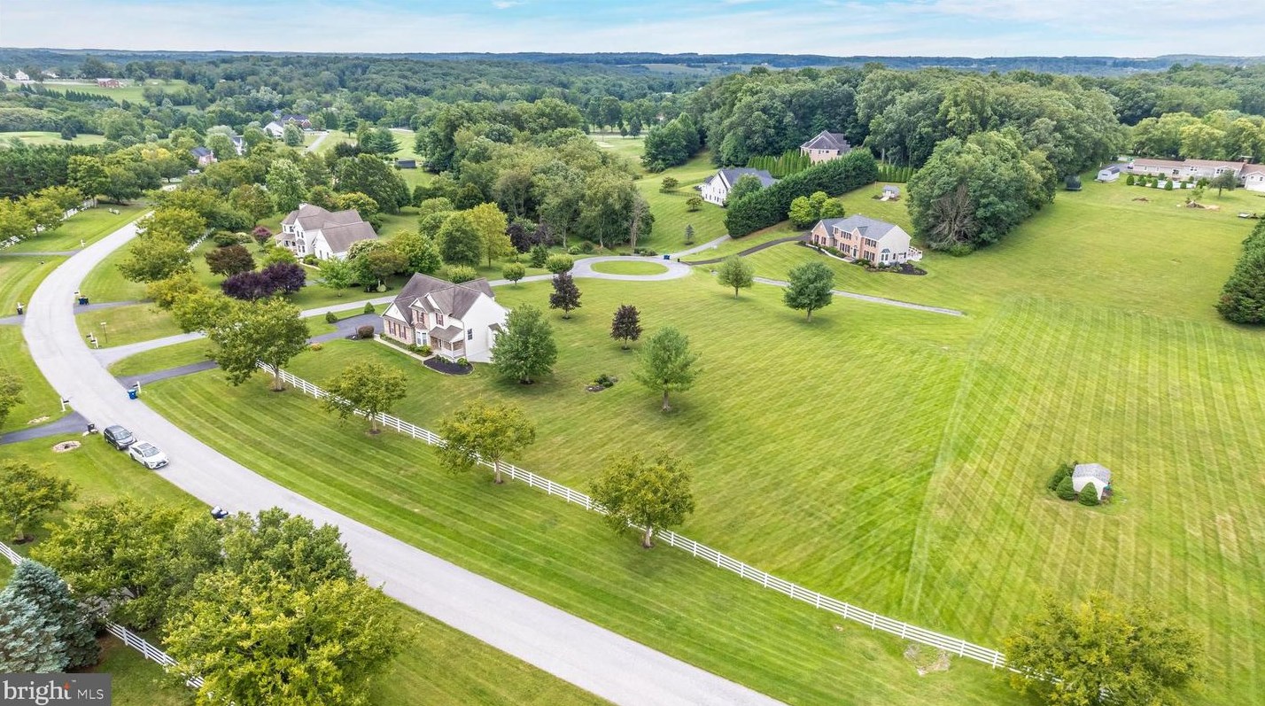 3185 Jupiter Island Ct, Mount Airy MD 21771-8070 exterior