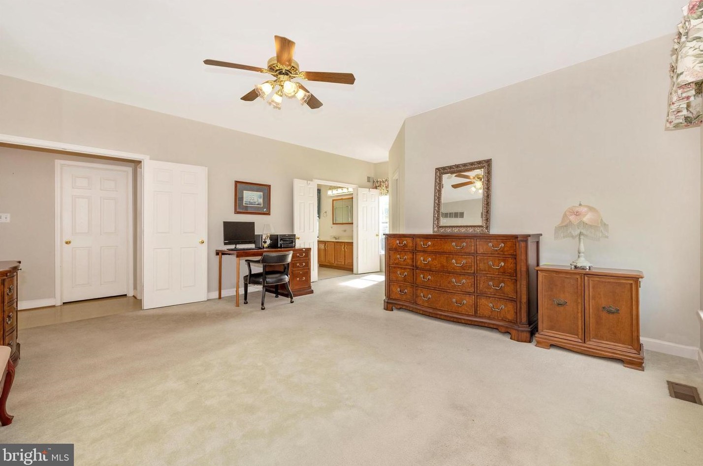 3185 Jupiter Island Ct, Mount Airy MD 21771-8070 exterior