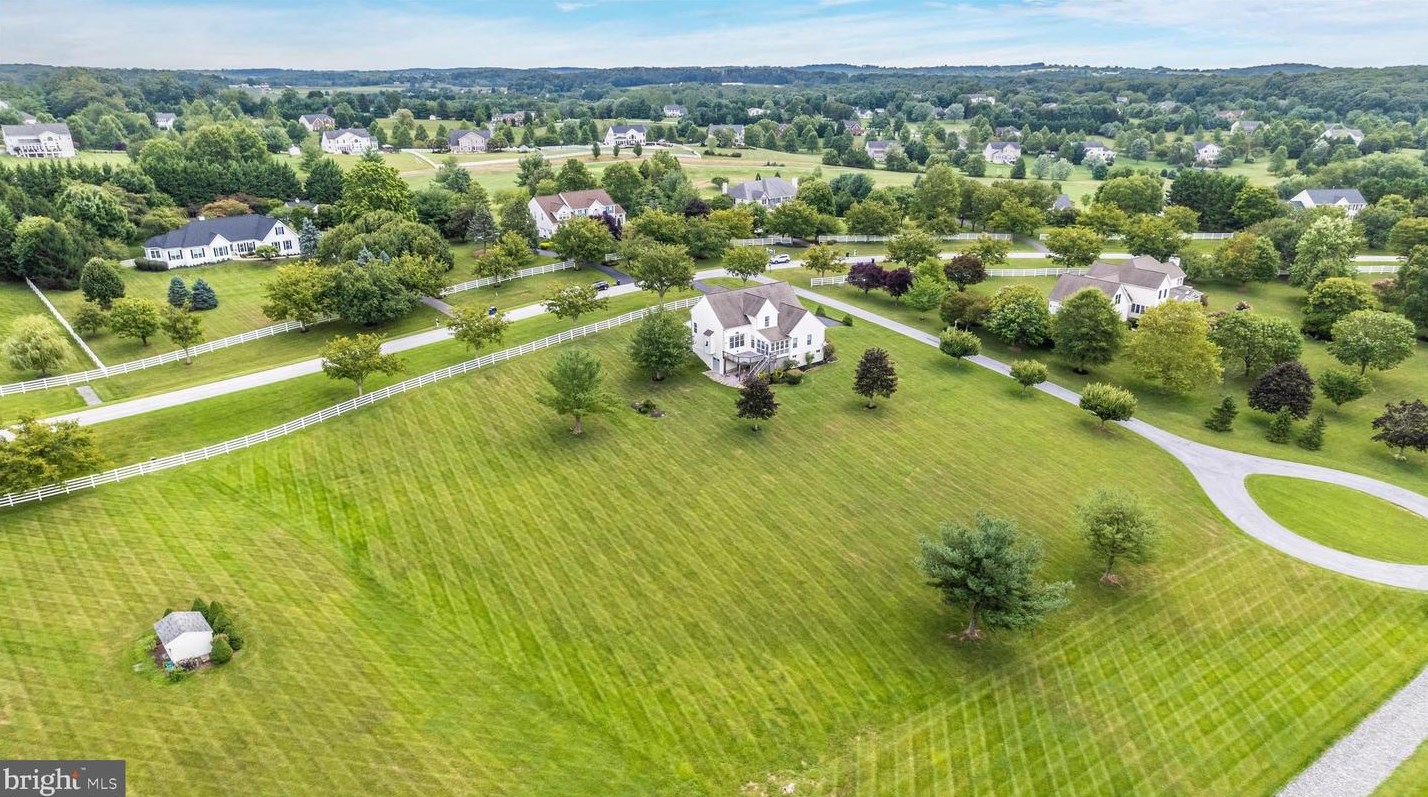 3185 Jupiter Island Ct, Mount Airy MD 21771-8070 exterior