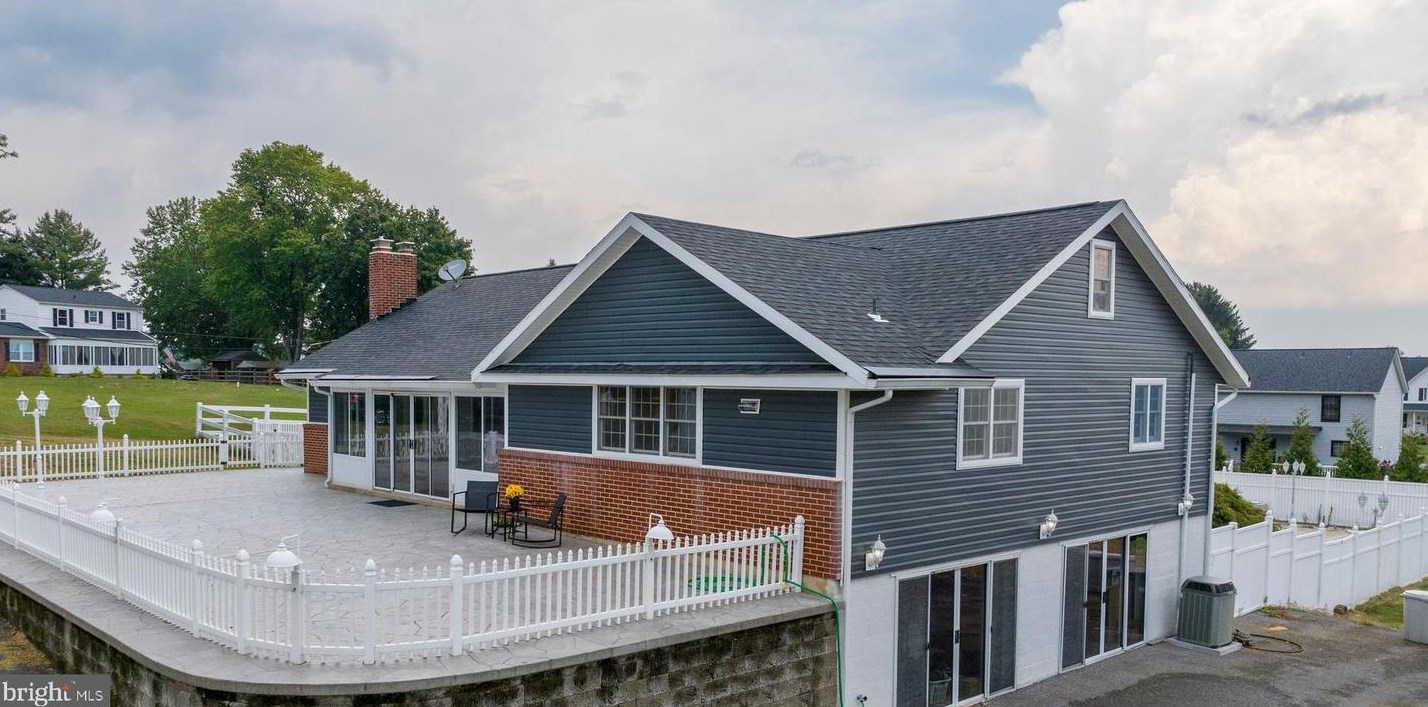 2101 Spencer Ln, Patapsco MD 21048-1726 exterior