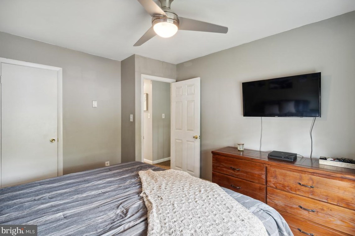 114 Carnival Dr, Taneytown MD  21787-2411 exterior