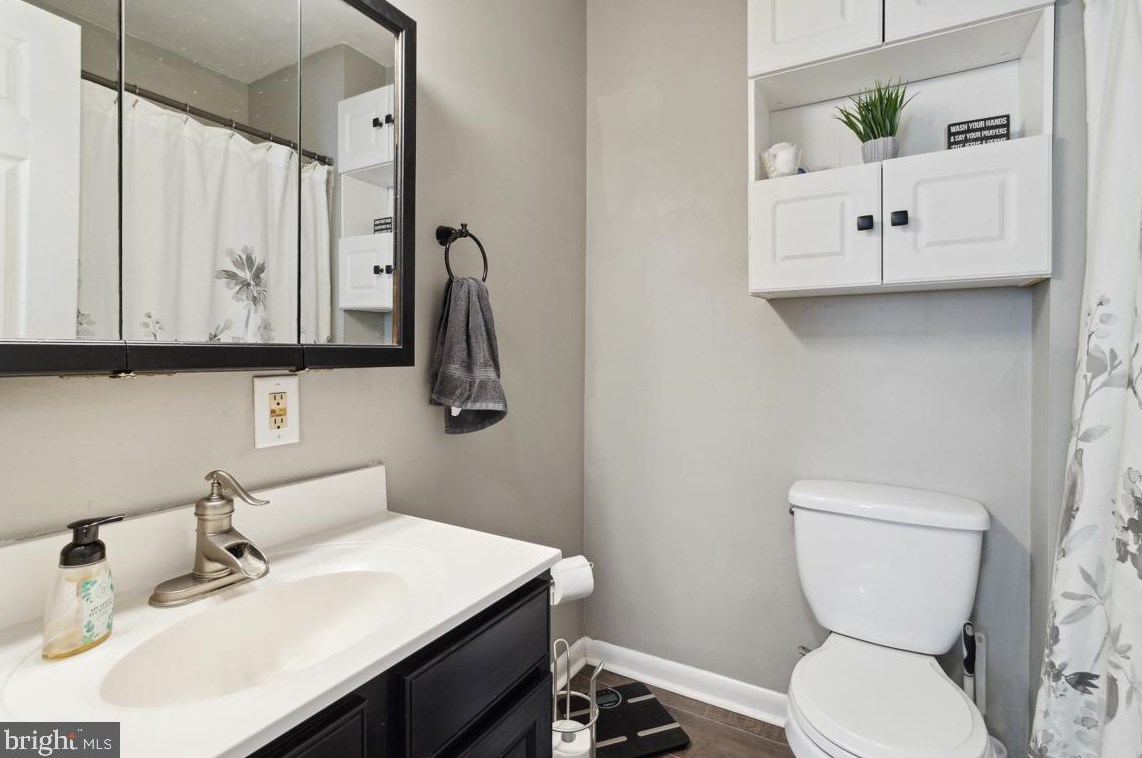 114 Carnival Dr, Taneytown MD  21787-2411 exterior