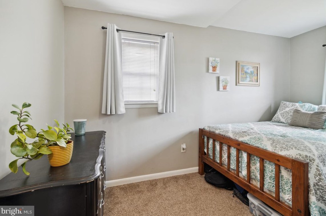 114 Carnival Dr, Taneytown MD  21787-2411 exterior