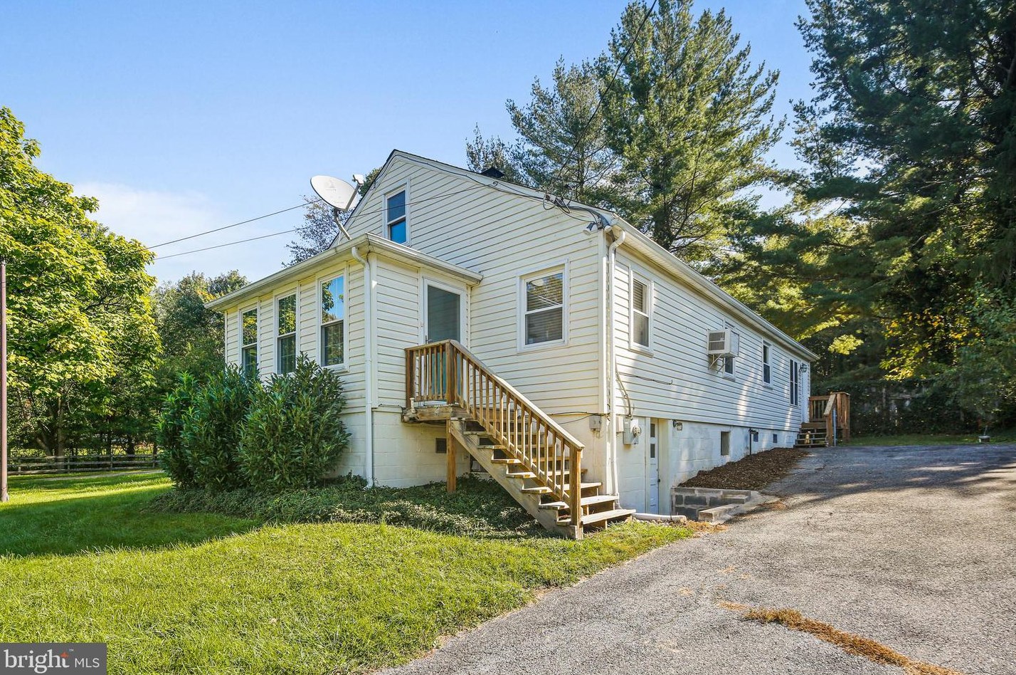 5349 Buffalo Rd, Mount Airy MD  21771-8303 exterior