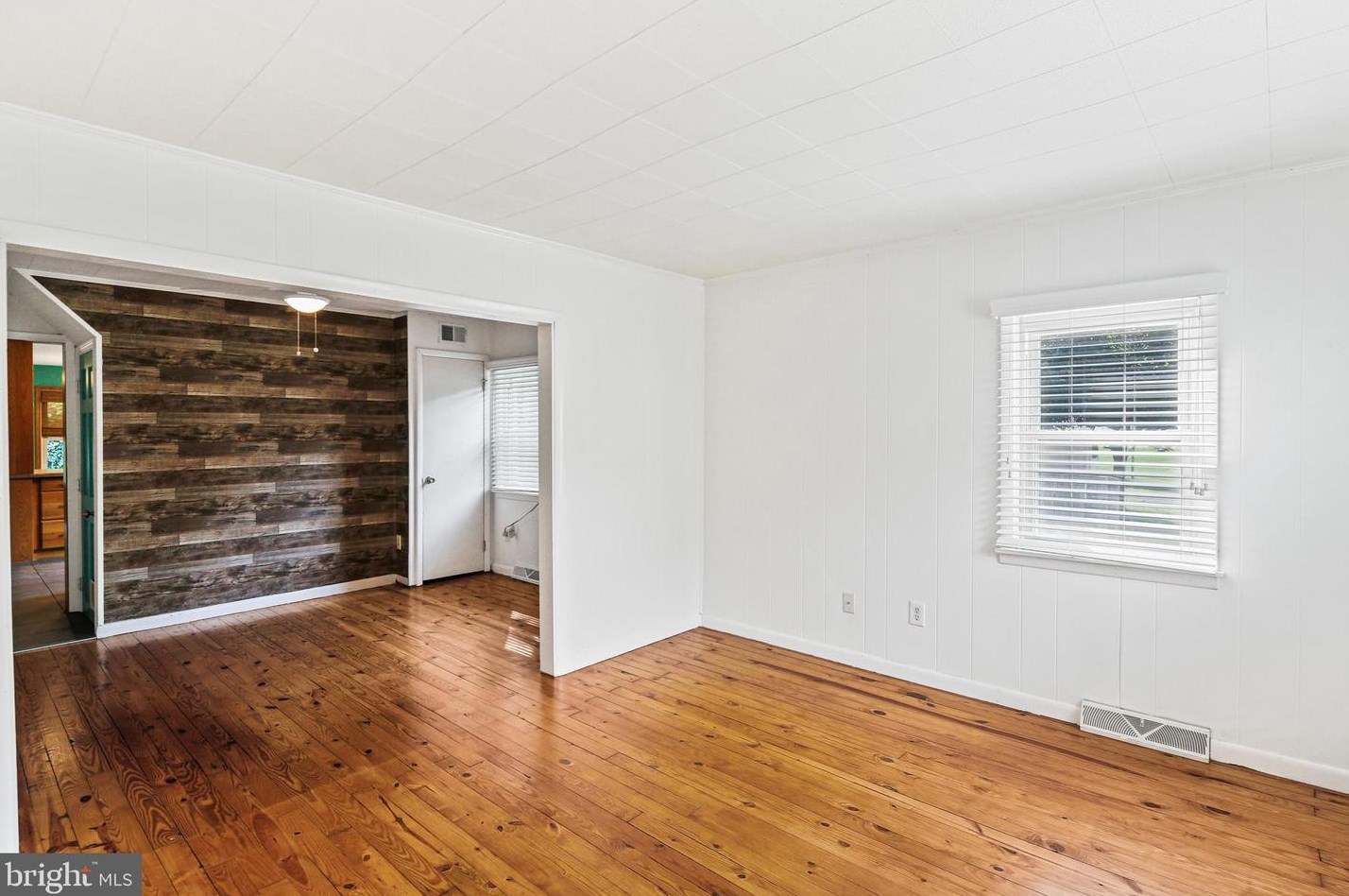 5349 Buffalo Rd, Mount Airy MD exterior