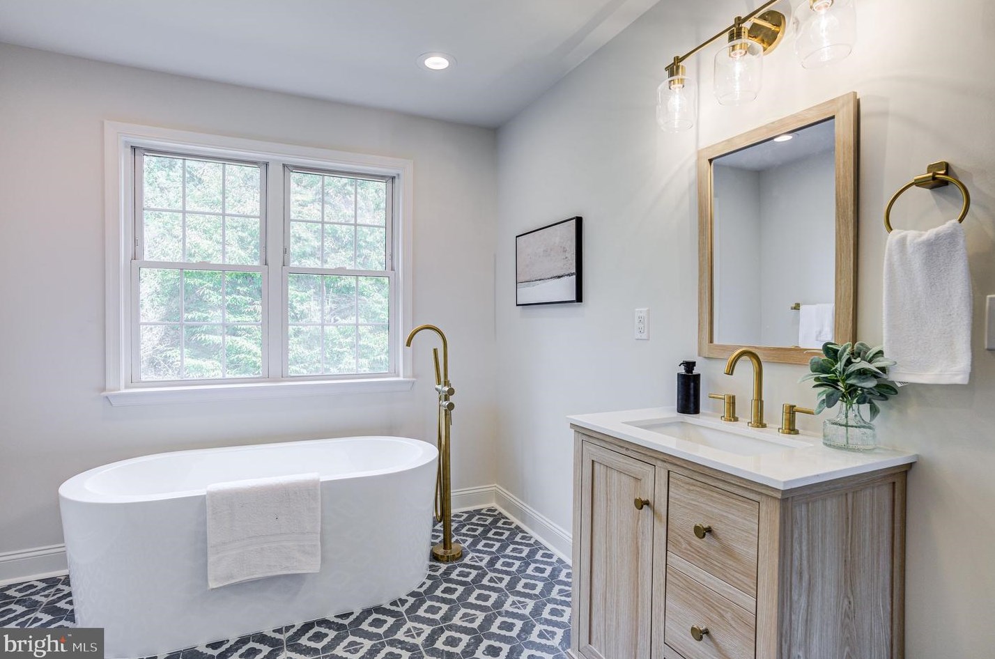 710 Longbow Rd, Mount Airy MD  21771-5870 exterior