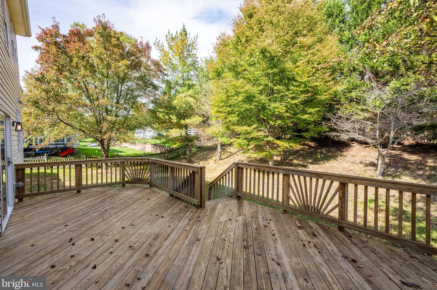 710 Longbow Rd, Mount Airy MD  21771-5870 exterior