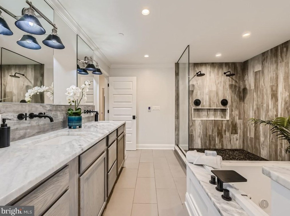 912 Lorraine Dr, Patapsco MD exterior