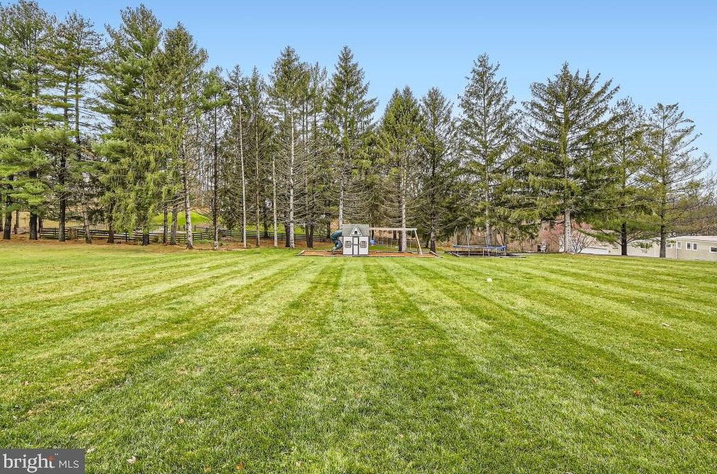 912 Lorraine Dr, Patapsco MD exterior