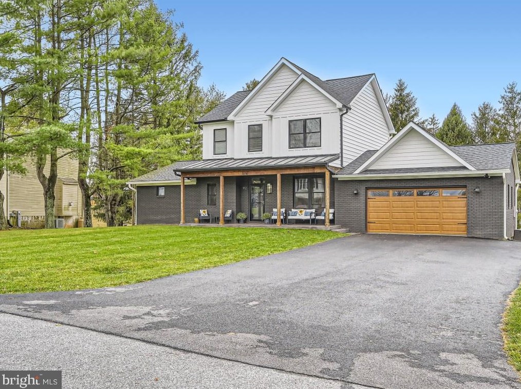 912 Lorraine Dr, Patapsco, MD 21048-1127