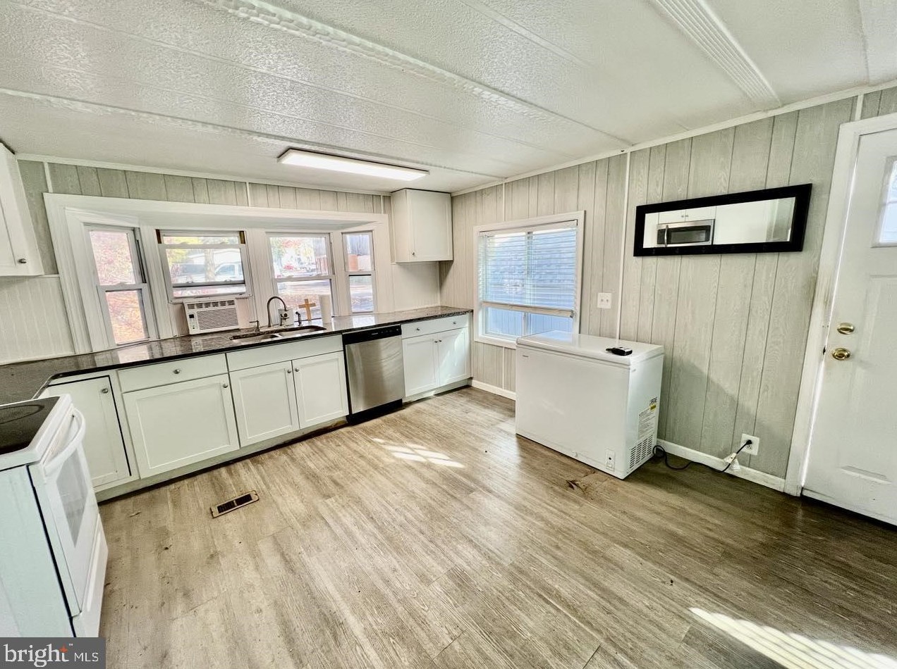 4328 Ridge Rd, Mount Airy, MD 21771-8939