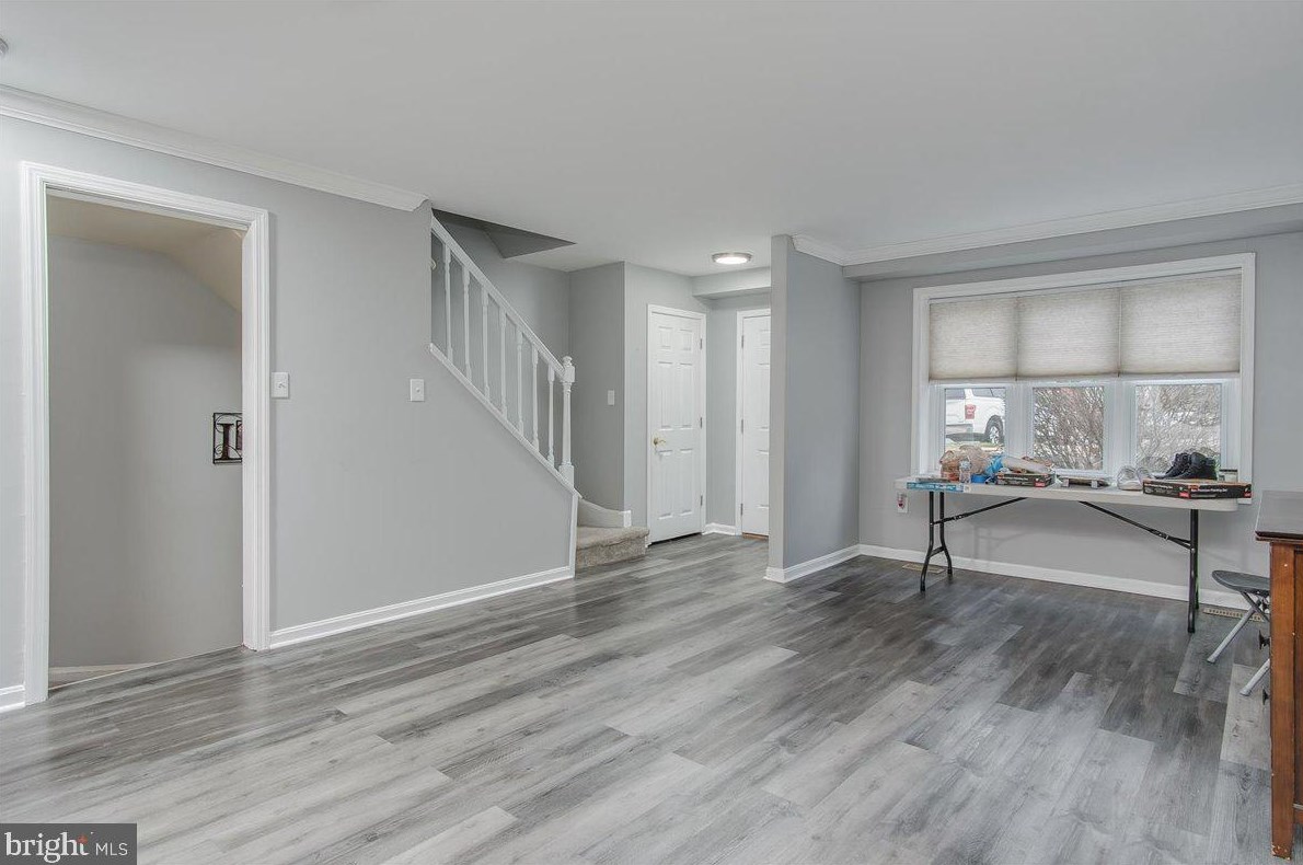 717 Robinwood Dr, Mount Airy, MD 21771-5507