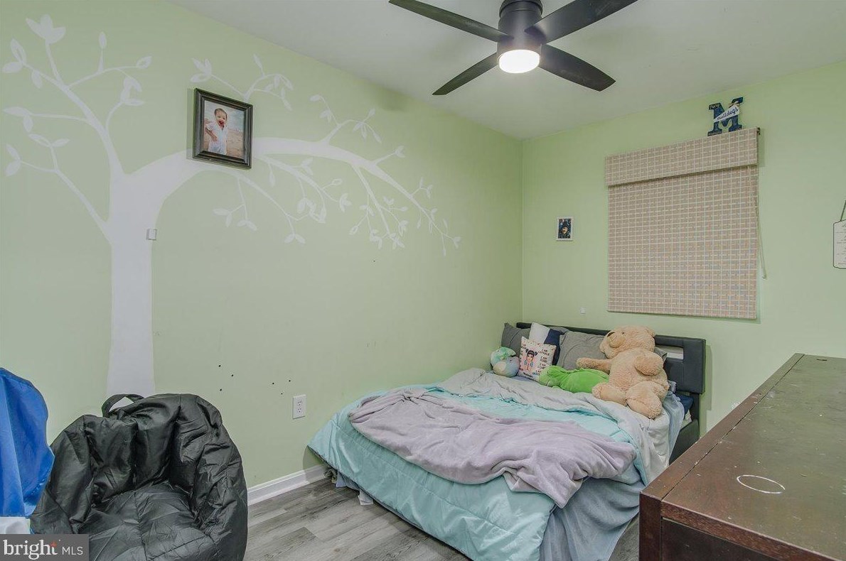 717 Robinwood Dr, Mount Airy MD 21771-5537 exterior