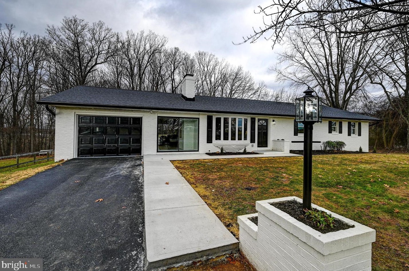 2336 Bollinger Mill Rd, Patapsco MD  21048-2705 exterior