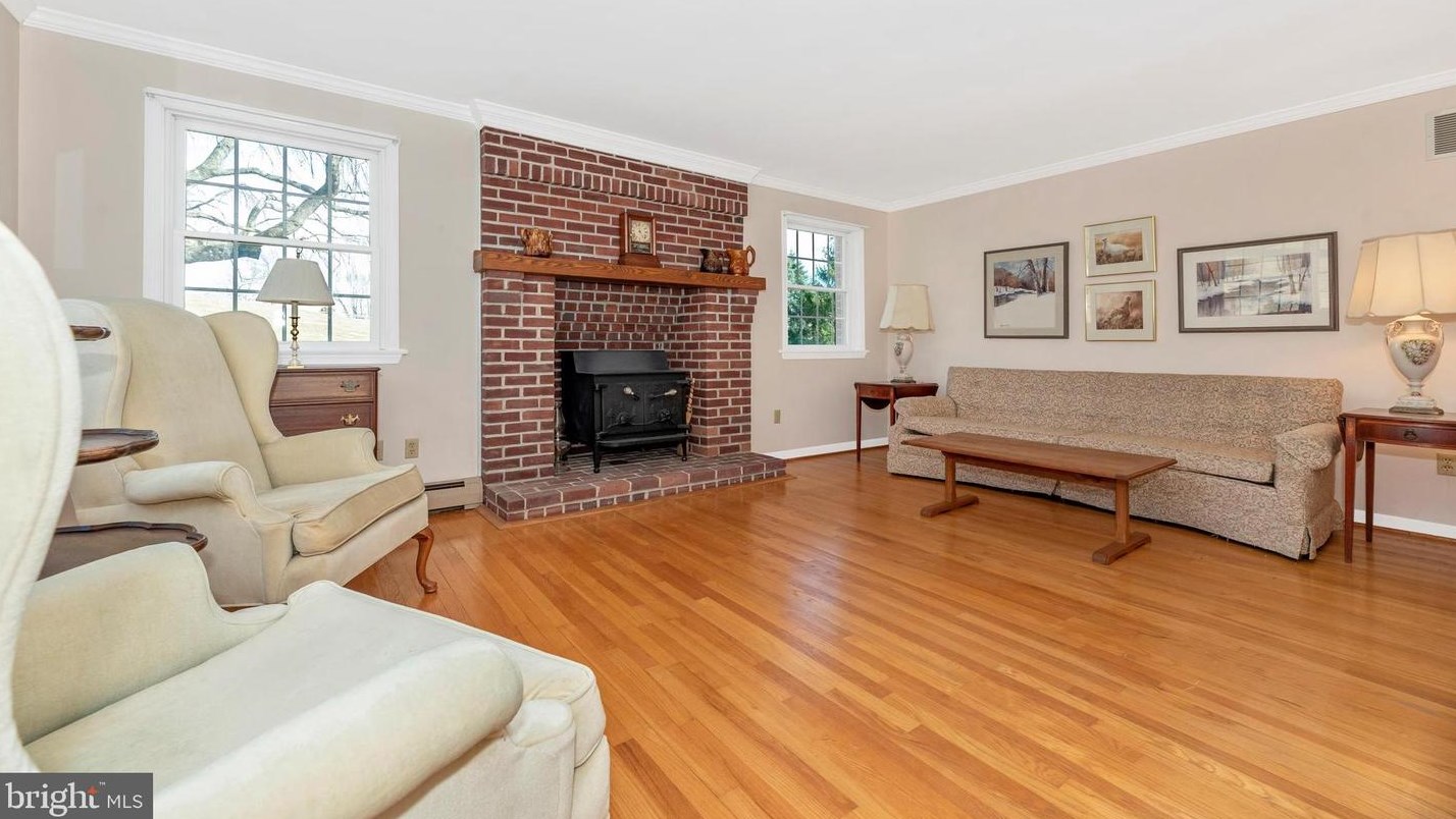 1891 Jordans Retreat Rd, New Windsor MD  21776-8505 exterior