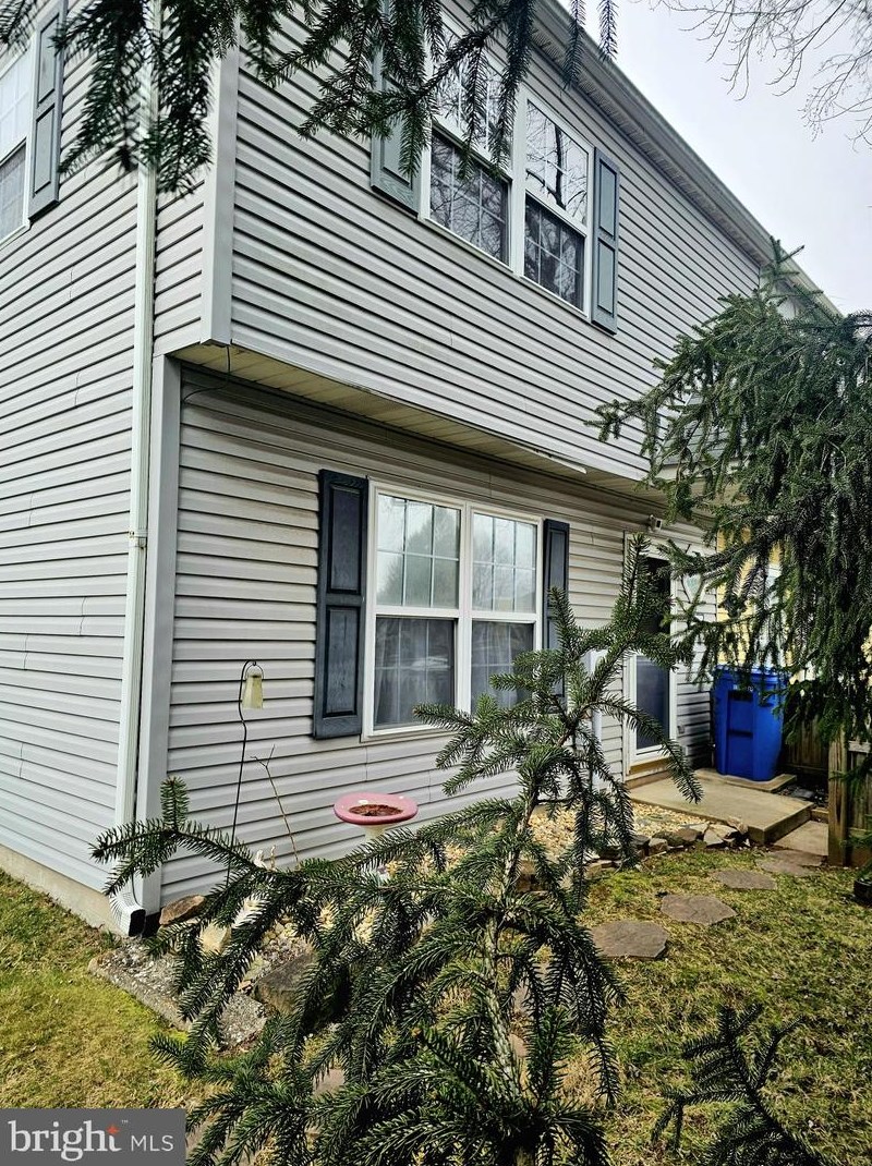 424 Red Tulip Ct, Taneytown, MD 21787