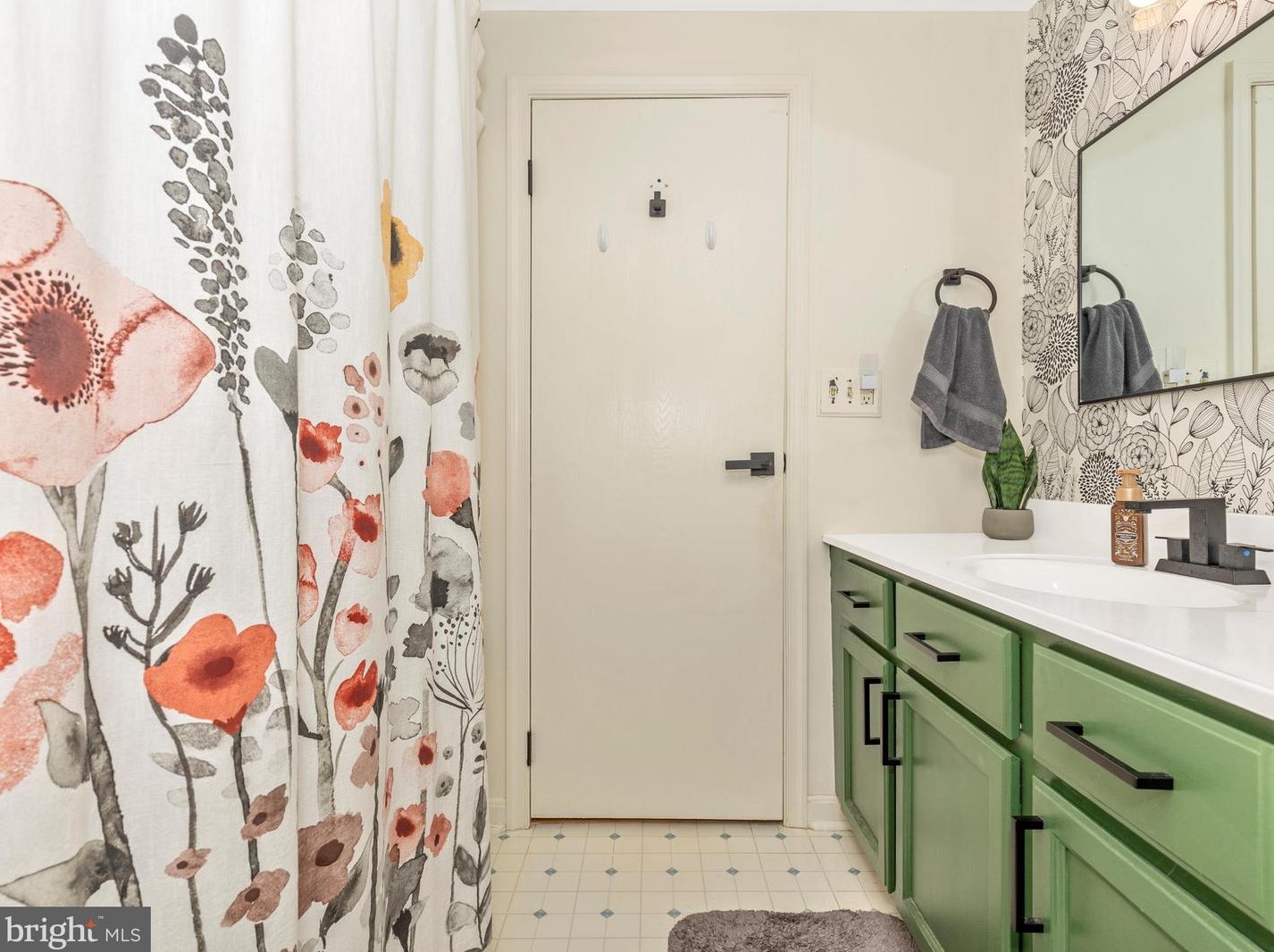 6604 Jacks Ct, Mount Airy MD  21771-7306 exterior