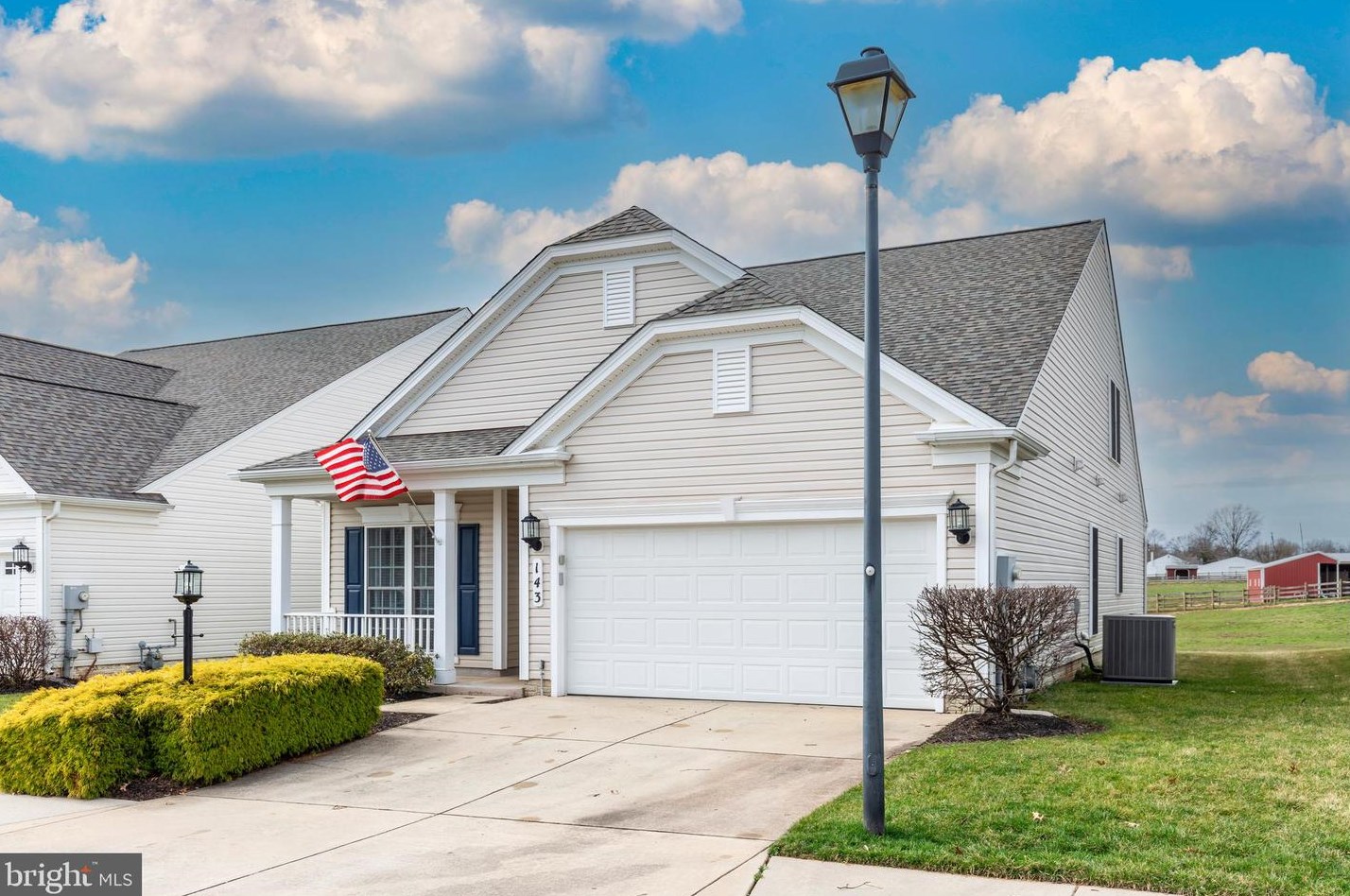 143 Saddletop Dr, Taneytown, MD 21787-1547