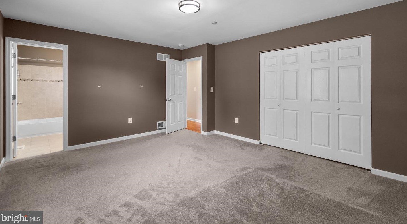 5142 Perry Rd, Mount Airy MD  21771-8808 exterior