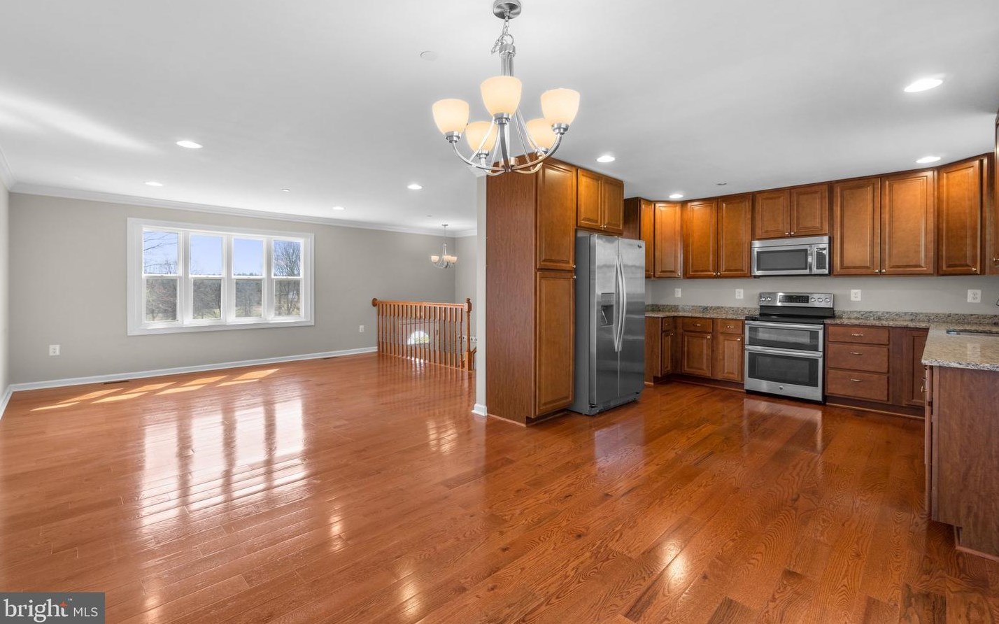 5142 Perry Rd, Mount Airy MD  21771-8808 exterior