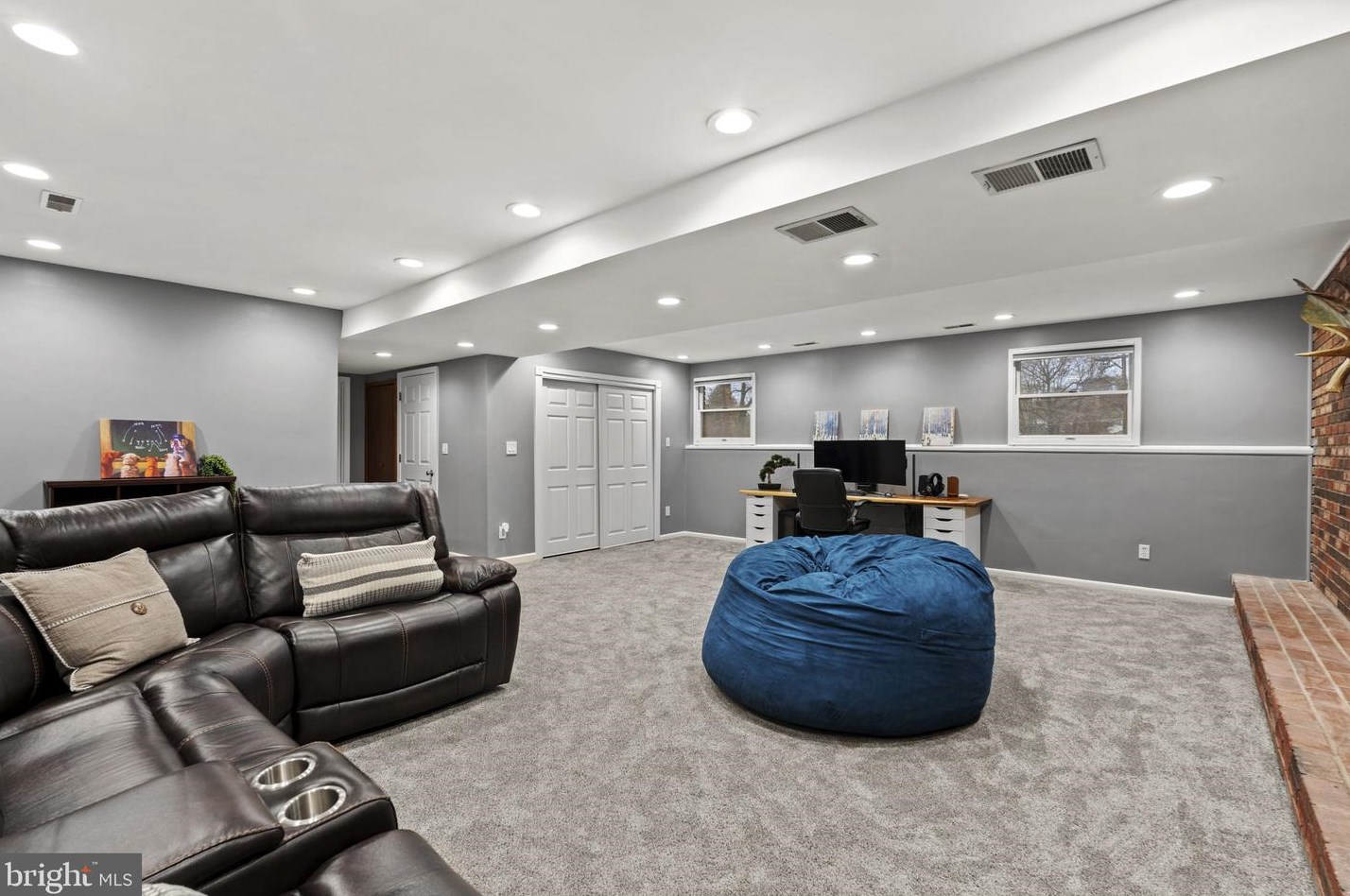 5417 Ridge Rd, Mount Airy MD  21771-8111 exterior