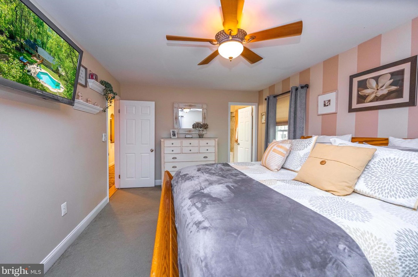 5107 Fleming Rd, Mount Airy MD 21771-8710 exterior