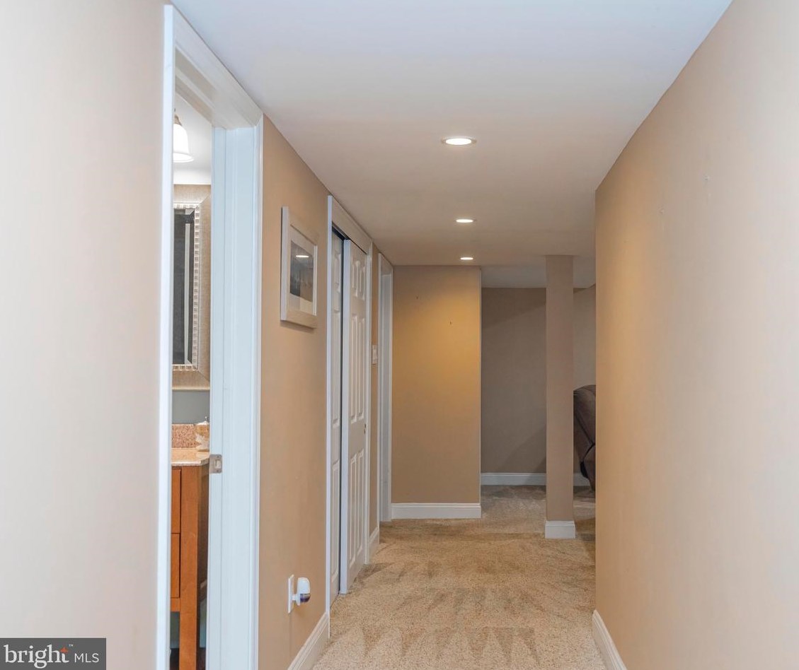 5107 Fleming Rd, Mount Airy MD 21771-8710 exterior