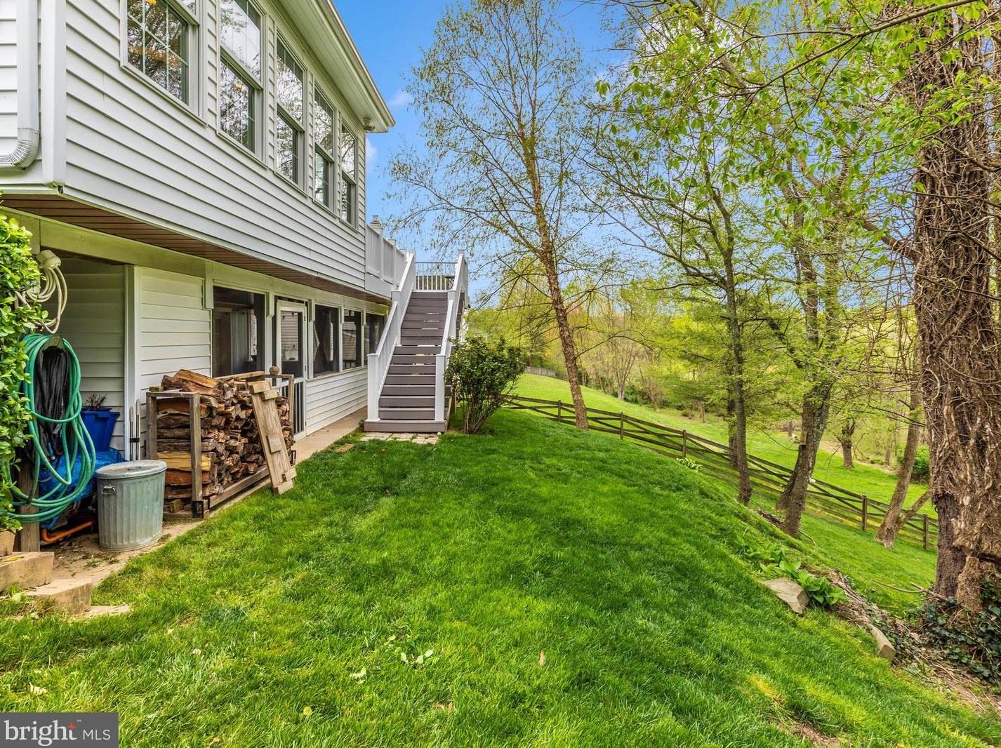 709 Longbow Rd, Mount Airy MD  21771-5869 exterior