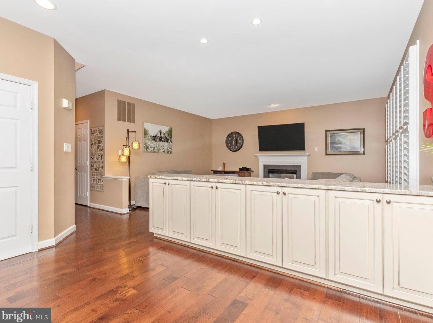 709 Longbow Rd, Mount Airy MD  21771-5869 exterior