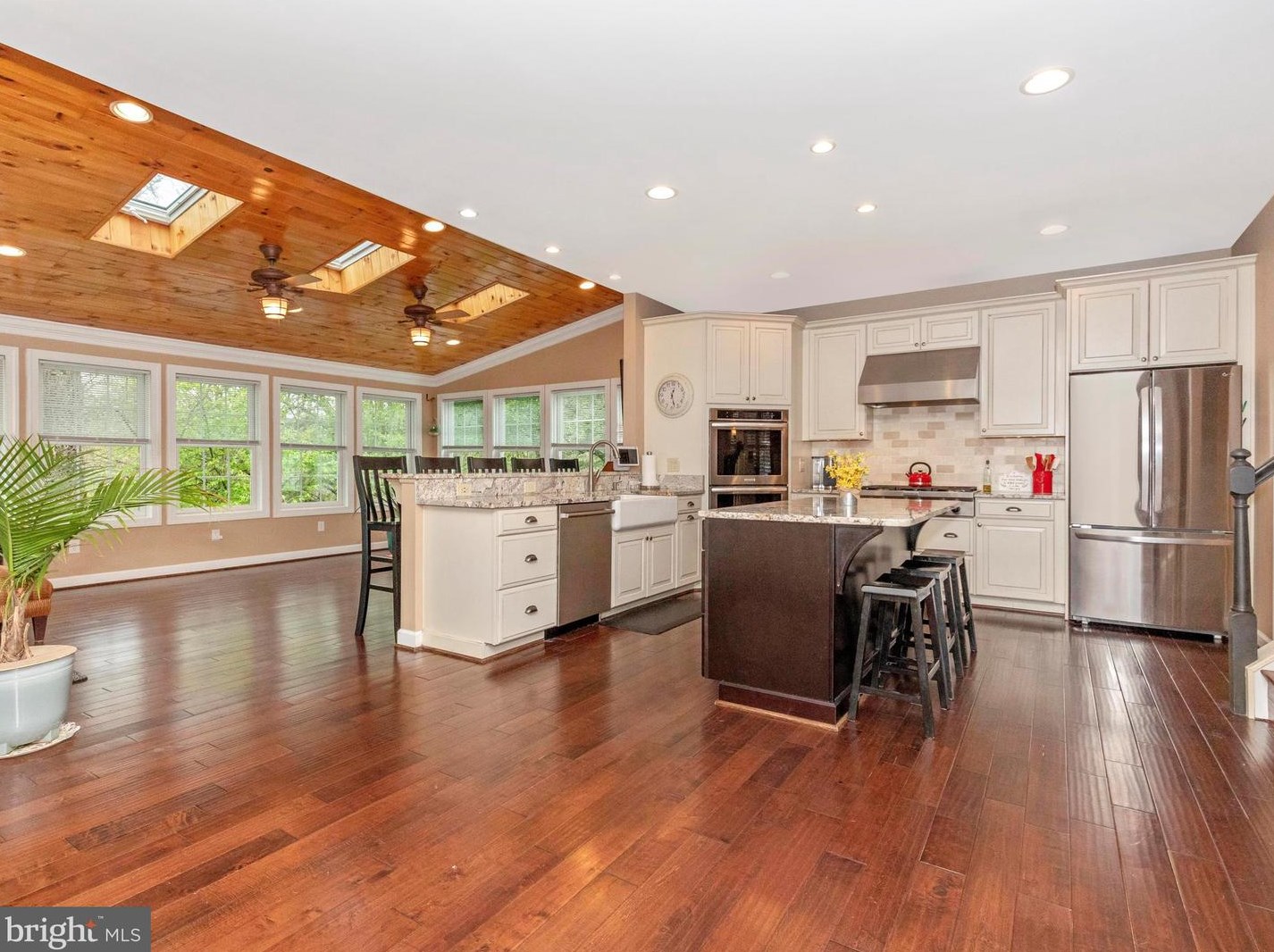 709 Longbow Rd, Mount Airy MD  21771-5869 exterior