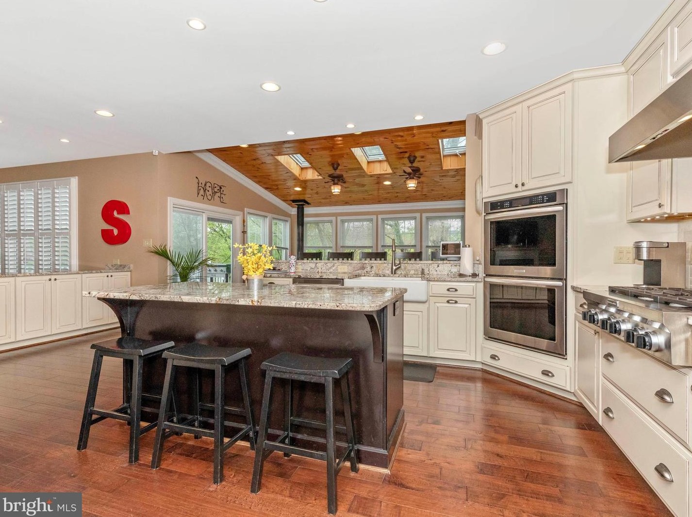 709 Longbow Rd, Mount Airy MD  21771-5869 exterior