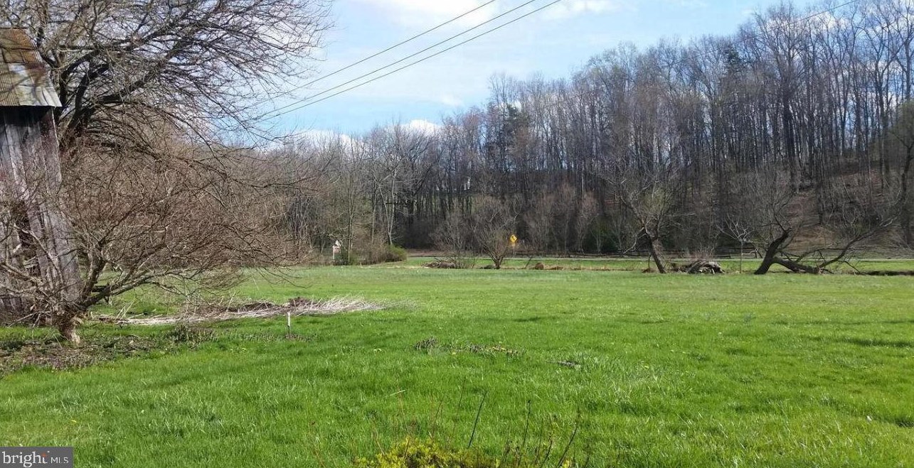 5557 Buffalo Rd, Mount Airy MD  21771-8315 exterior