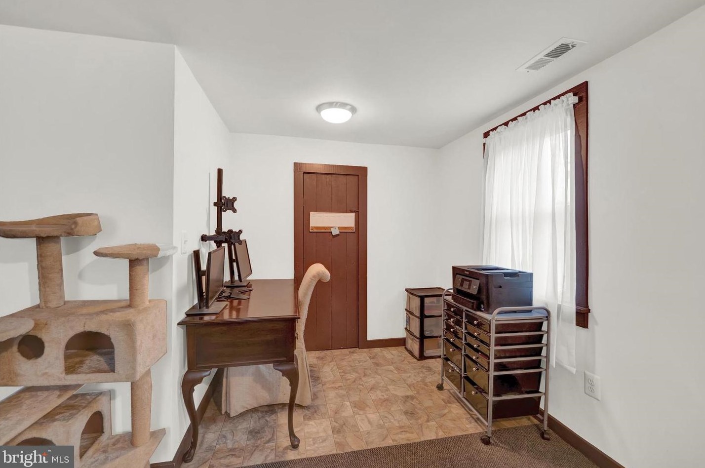 106 Church St, New Windsor, MD 21776