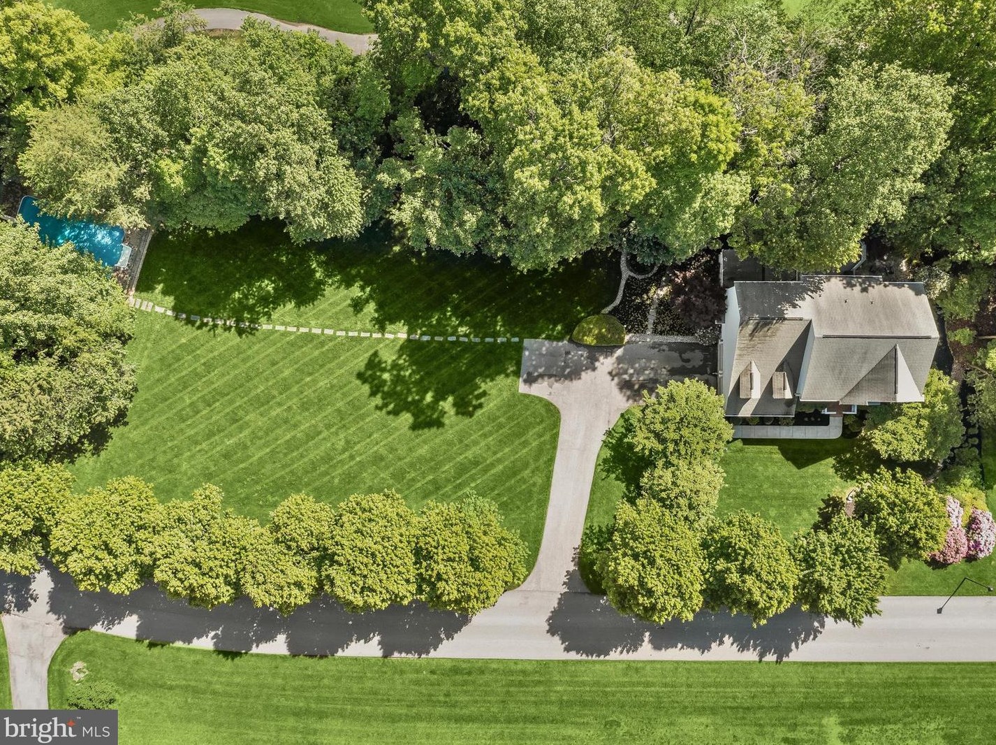 1905 Turnberry Ct, Patapsco MD 21048-1561 exterior