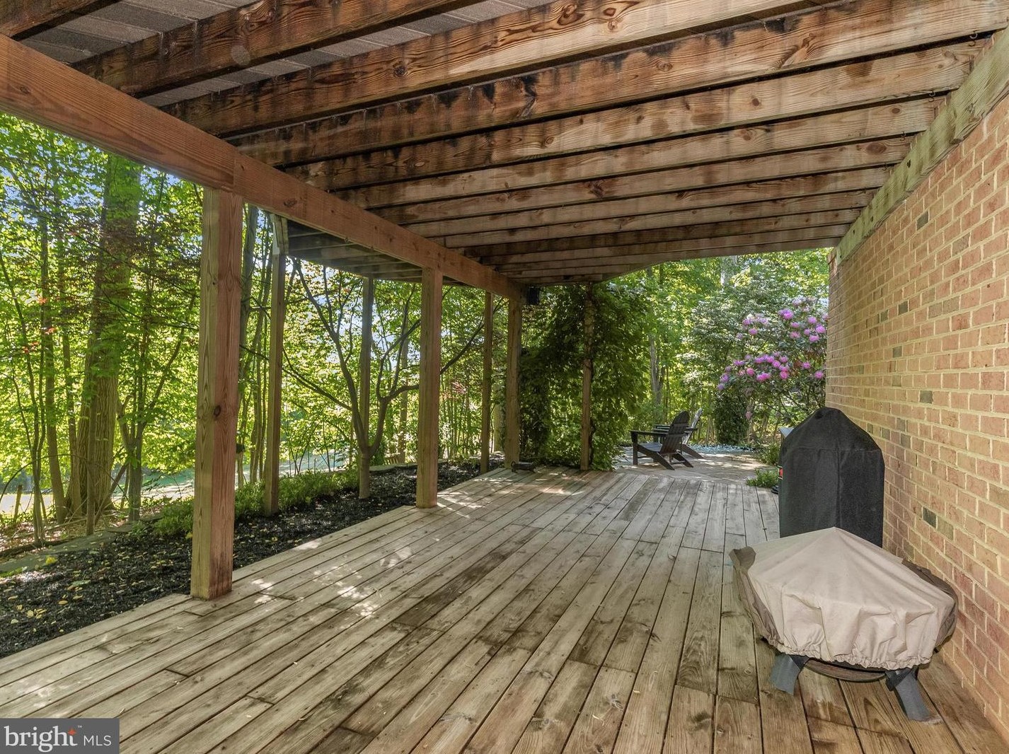 1905 Turnberry Ct, Patapsco MD 21048-1561 exterior