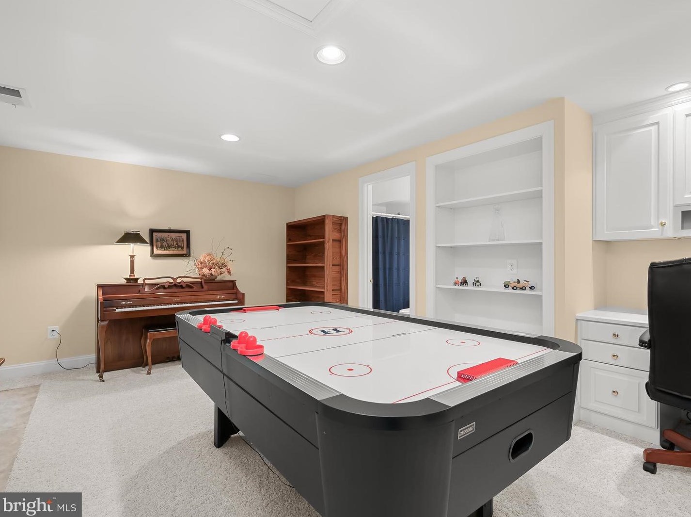 1905 Turnberry Ct, Patapsco MD 21048-1561 exterior