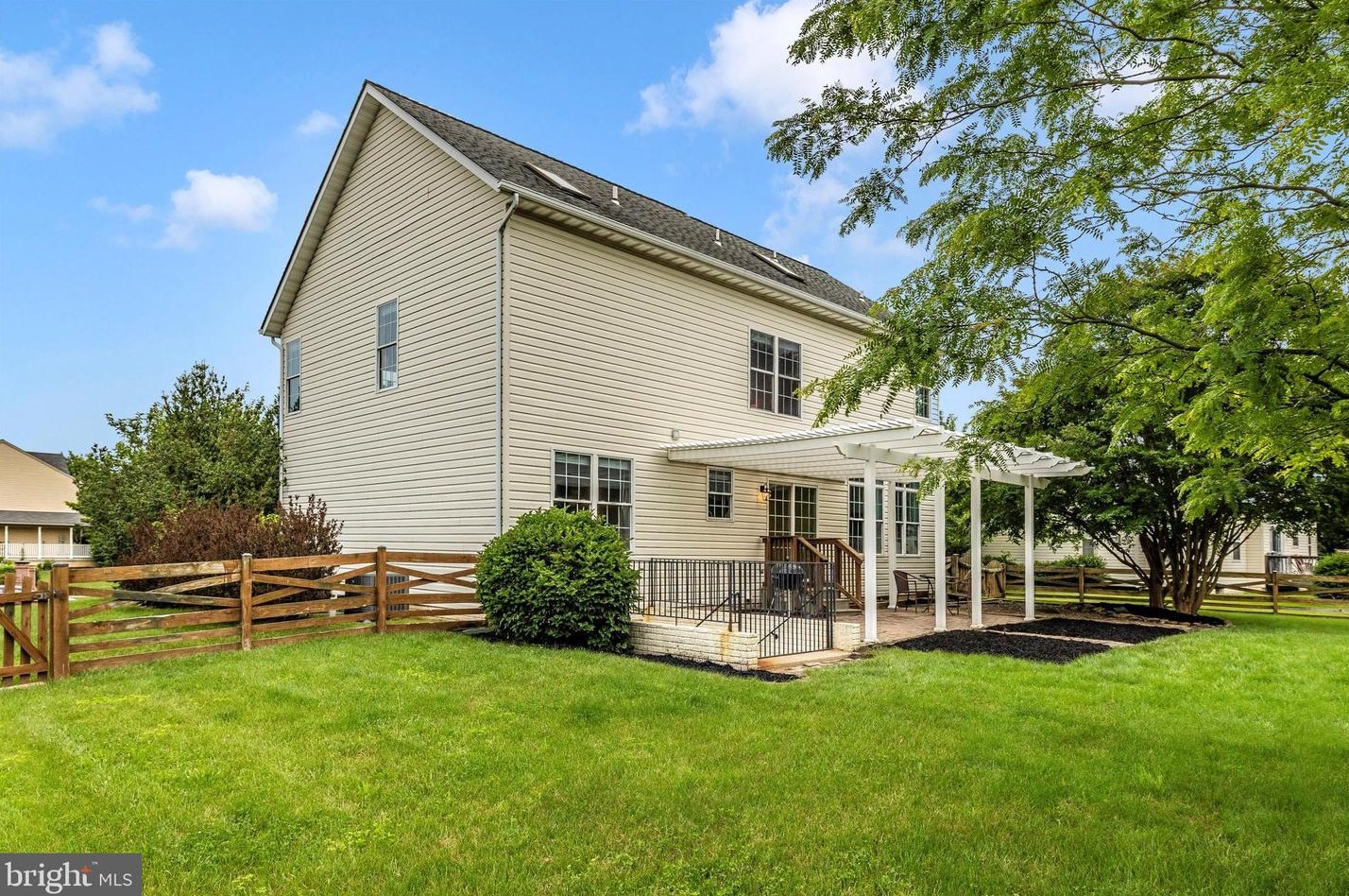 701 Scotch Heather Ave, Mount Airy, MD 21771-5543