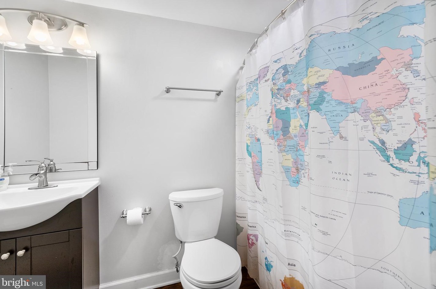 6413 Davis Rd, Mount Airy MD 21771-7207 exterior