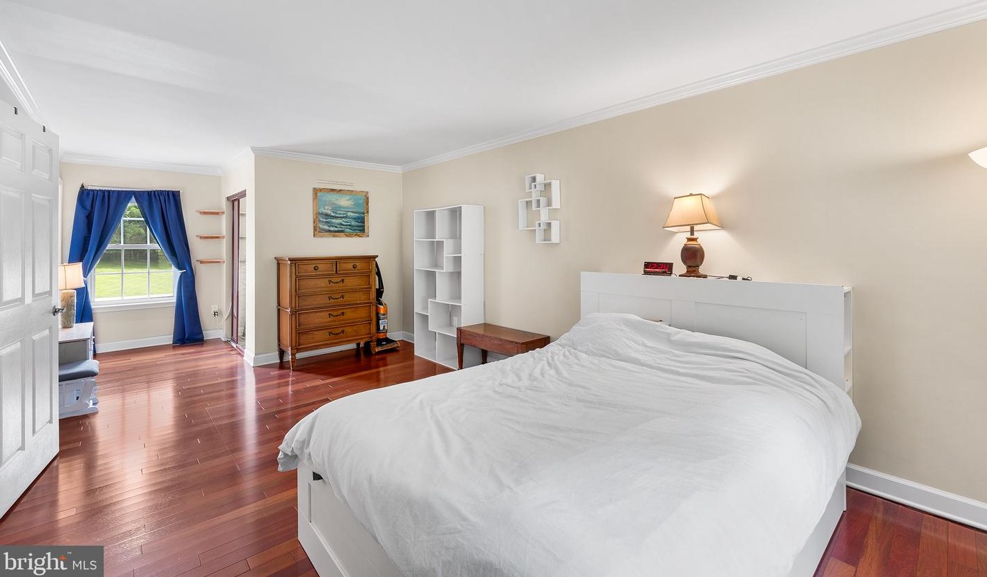 6413 Davis Rd, Mount Airy MD 21771-7207 exterior